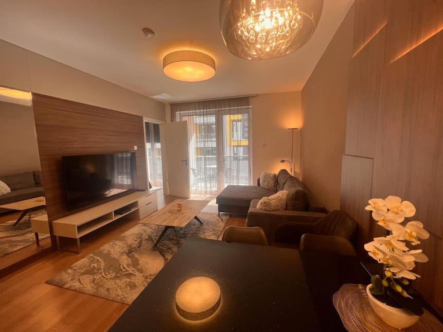Karzo Property Lk 209 Budapest Bagian luar foto