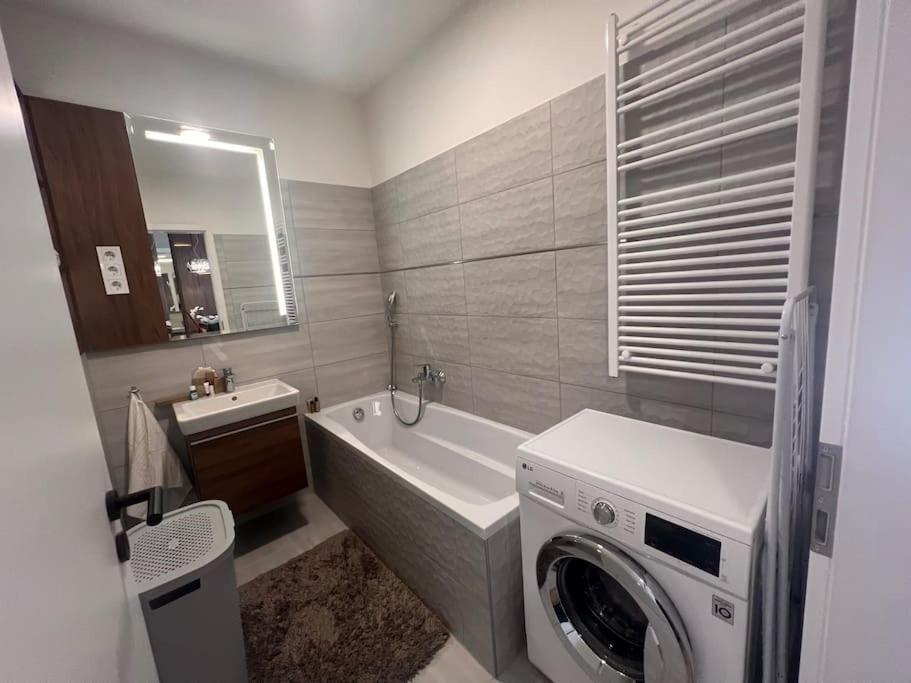 Karzo Property Lk 209 Budapest Bagian luar foto